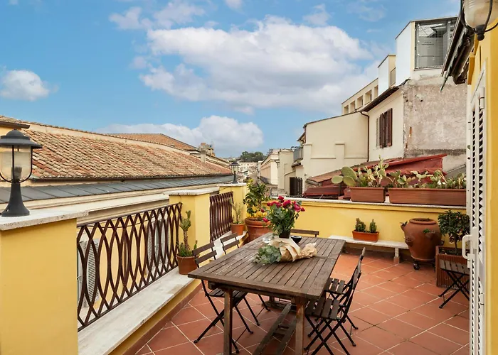 Trevi Charming Penthouse Appartement *