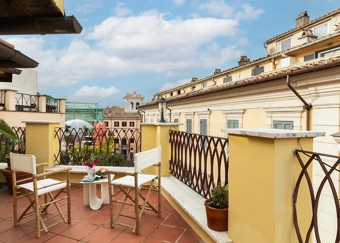 Appartement Trevi Charming Penthouse *