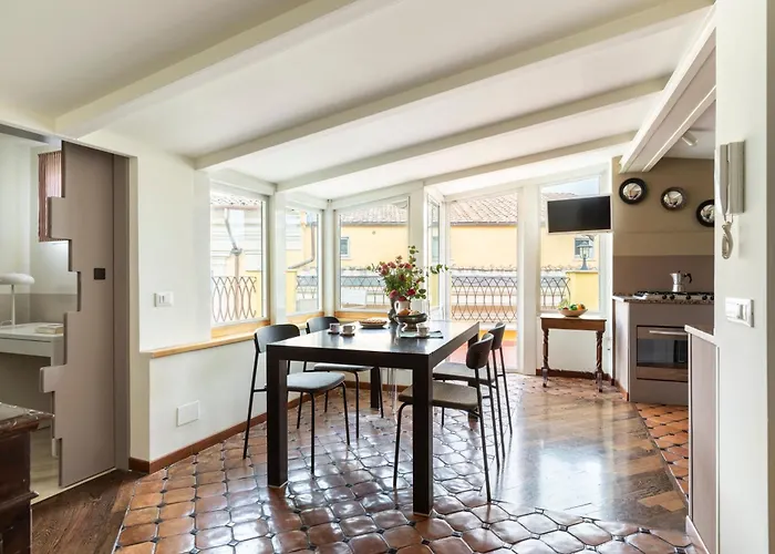 Trevi Charming Penthouse Rome