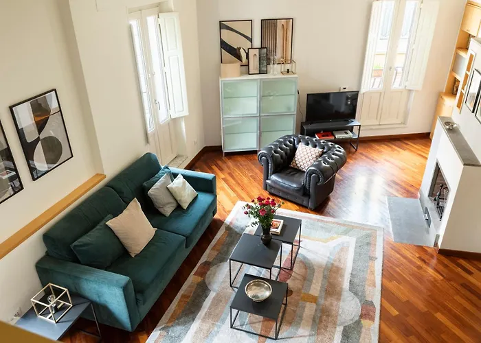 Trevi Charming Penthouse Appartement *